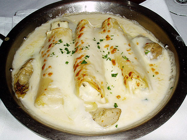 This manicotti recipe calls for lots and lots of cheese (Joelk75 / Flickr). This manicotti recipe calls for lots and lots of cheese (Joelk75 / Flickr).