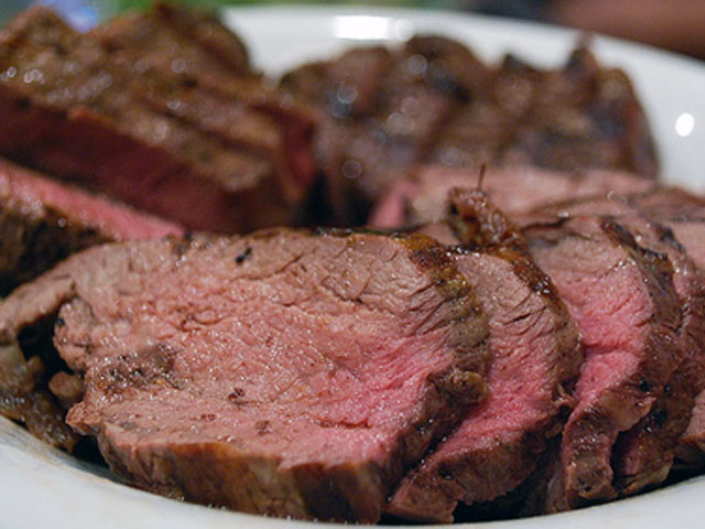 Once topped with a savory sauce, these beef fillets will be irresistible (avlxyz / Flickr). Once topped with a savory sauce, these beef fillets will be irresistible (avlxyz / Flickr).