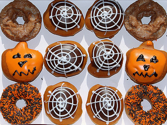 Krispy Kremes has a sweet selection of Halloween doughnuts (Jim, the Photographer / Flickr). Krispy Kremes has a sweet selection of Halloween doughnuts (Jim, the Photographer / Flickr).