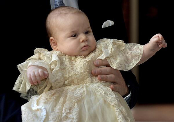 The baby prince (Twitter/@STForeignDesk)