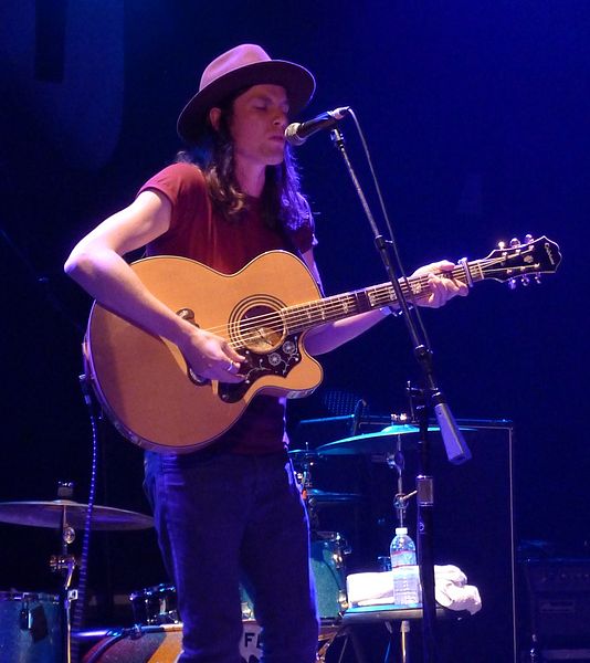 The always soulful James Bay (via WikiCommons)