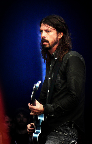 Grohl pays no heed to Love's character attacks. (miktirr / Flickr)