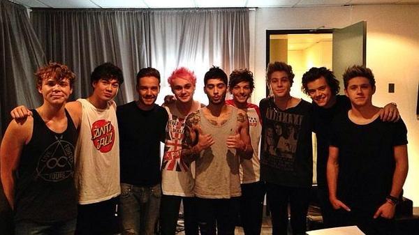 Both One Direction and 5 Seconds of Summer were the big winners of the night. (@iamsmilingagain / Twitter)