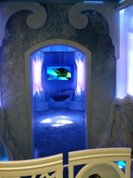 Interactive "Ice Palace" at the Beverly Center (Anne Artley)