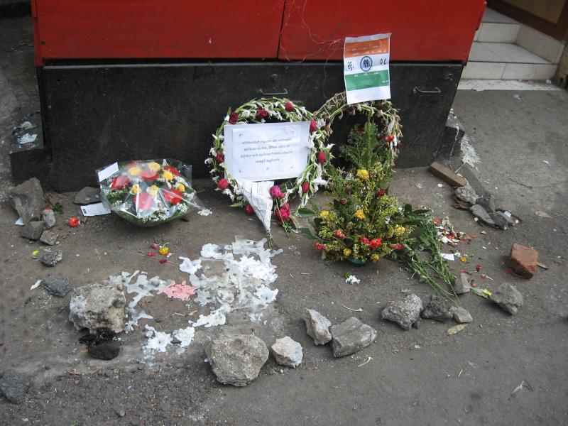 Memorial for victims of 2008 Mumbai attack (Nichalp, Wikimedia Commons)