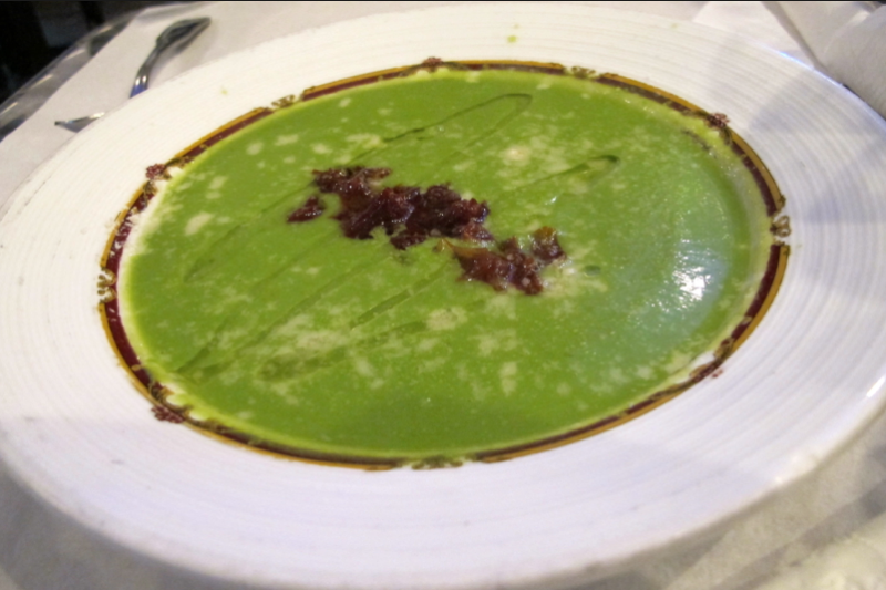 Pea soup for soup of the day. Shirley Jing Feng / Neon Tommy Pea soup for soup of the day. Shirley Jing Feng / Neon Tommy