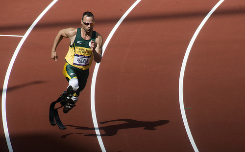 Oscar Pistorius competing in the London 2012 Olympic Games. (Creative Commons, Flickr, Jim Thurston)