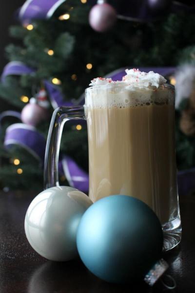 Holiday Drink (Twitter/@FeistyFrugal) Holiday Drink (Twitter/@FeistyFrugal)