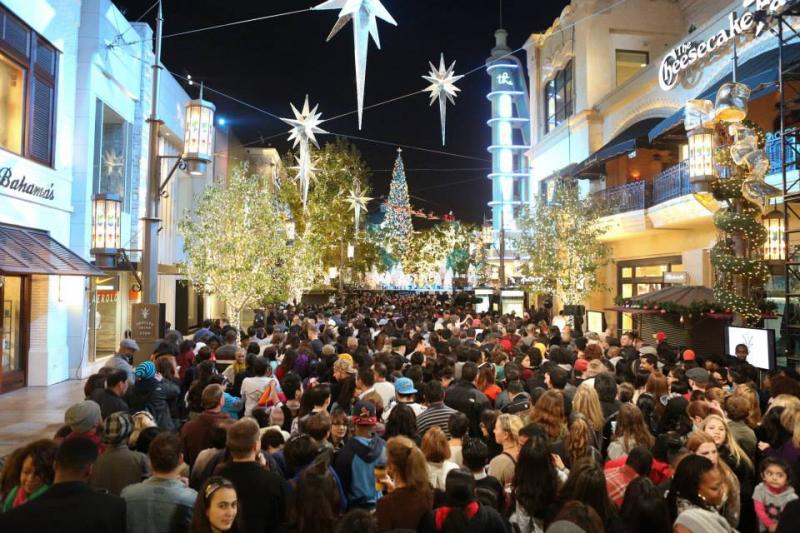 The Grove's Citi Tree Lighting Dinner on Nov. 17. (The Grove/Facebook) The Grove's Citi Tree Lighting Dinner on Nov. 17. (The Grove/Facebook)
