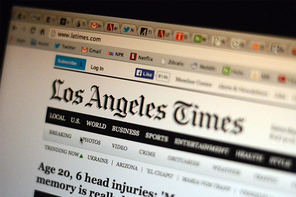 Traditional news media is feeling pressure as people transition online. (Matthew Tinoco/Neon Tommy) Traditional news media is feeling pressure as people transition online. (Matthew Tinoco/Neon Tommy)