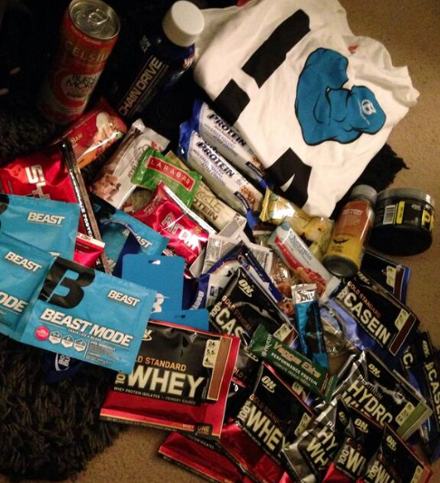 Nutrition products from FitExpo LA (@AnhNguyen/Twitter)