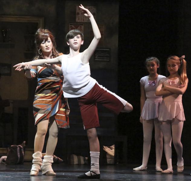 Vicki Lewis, Mitchell Tobin, Emily Frazier and Brooke Besikof. Photo by Michael Lamont. Vicki Lewis, Mitchell Tobin, Emily Frazier and Brooke Besikof. Photo by Michael Lamont.