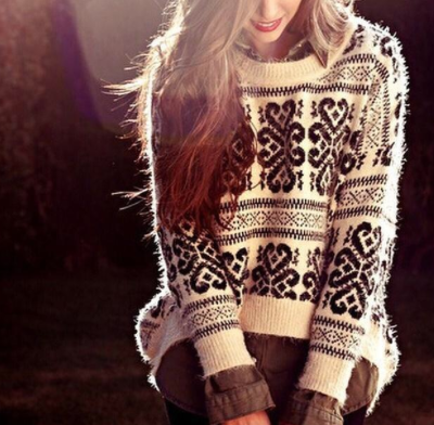 Fuzzy sweater (@DreamCloset/Twitter)