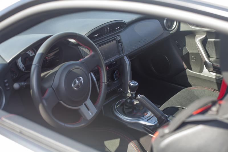 The FR-S's simple yet functional interior. (Amou "Joe" Seto/Neon Tommy)