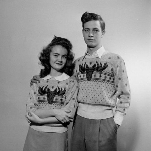 Holiday Sweater (Pinterest @Julie Stafford)