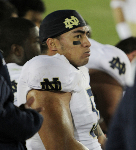 Manti Te'o and the Notre Dame defense look to continue their strong performance. (Shotgun Spratling/NT) Manti Te'o and the Notre Dame defense look to continue their strong performance. (Shotgun Spratling/NT)