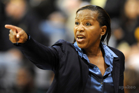 New head coach Cynthia Cooper-Dyke's first recruit should make a big splash (usctrojans.com) New head coach Cynthia Cooper-Dyke's first recruit should make a big splash (usctrojans.com)