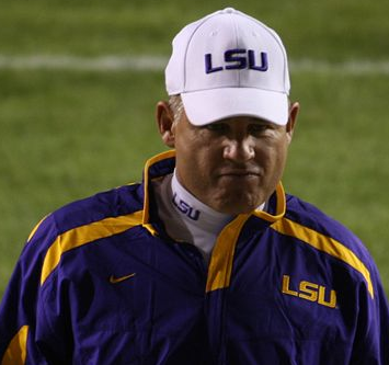 Our panel is split on whether or not Les Miles' Tigers will remain undefeated after Saturday. (JustDog/Wikimedia Commons)