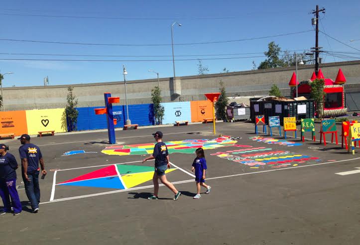 (New South L.A. playground/Sana Ahmed, Neon Tommy) (New South L.A. playground/Sana Ahmed, Neon Tommy)