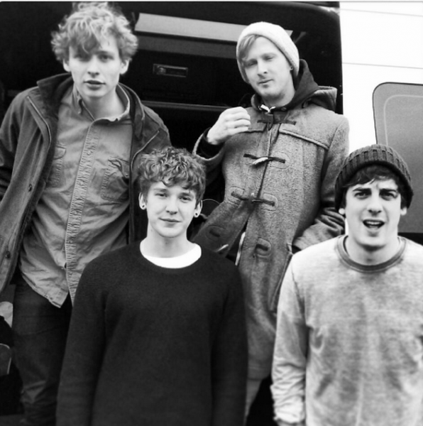 (Twitter/@CircaWaves) (Twitter/@CircaWaves)